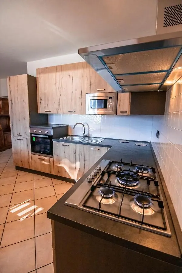 House Nicholas Gera Lario